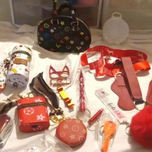 Self defense keychain set